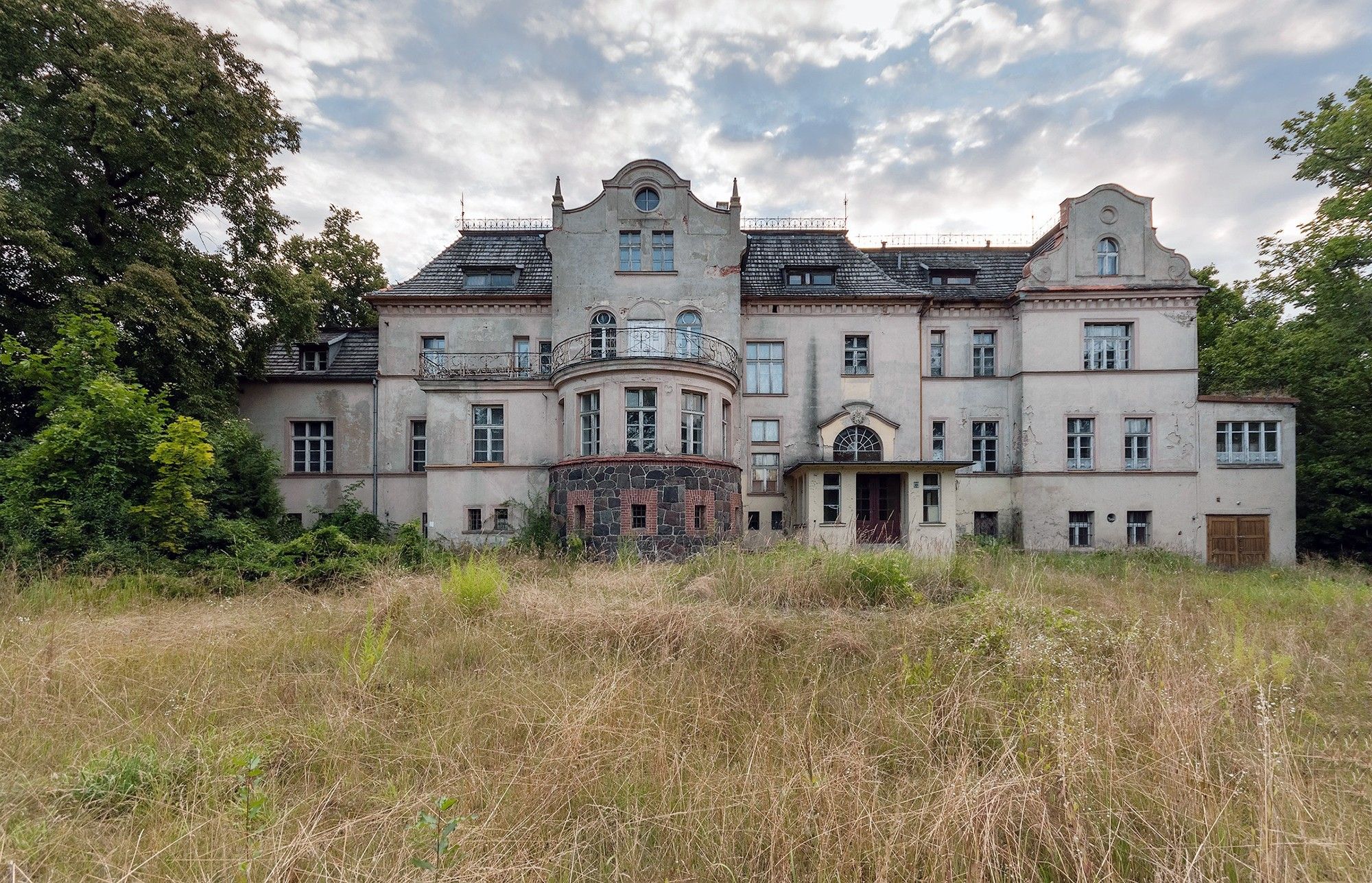 Fotos Gutshaus Schloss Bronau Niederschlesien