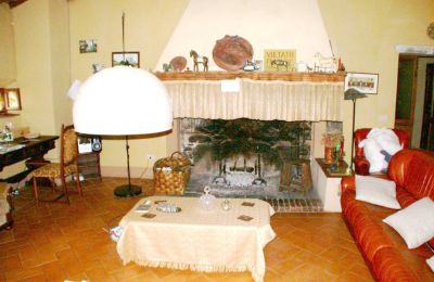 Finca en venta Arezzo, Toscana, RIF2262-lang9#RIF 2262 Kamin im großen Wohnbereich im EG