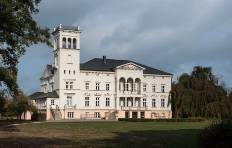 /pp/cc_by/thumb-de-sachsen-anhalt-kunrau-schloss.jpg