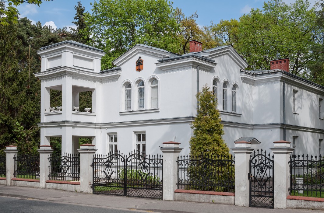 Villa Pod Dębem in Konstancin-Jeziorna, Konstancin-Jeziorna