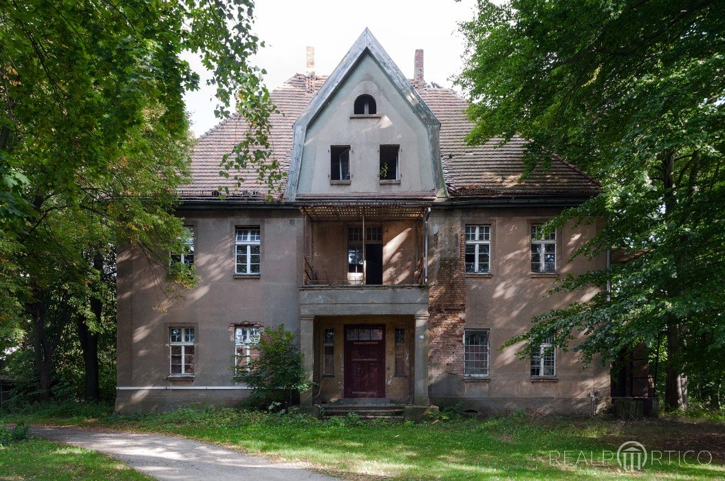 Sanierungsbedürftiges Gutshaus in Tschernitz, Landkreis Spree-Neiße, Tschernitz