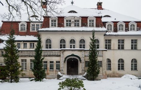 /pp/cc_by_nc_sa/thumb-deutschland-brandenburg-bagenz-schloss-hofseite.jpg