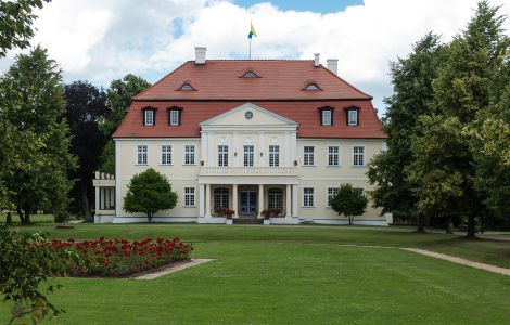 /pp/cc_by_sa/thumb-deutschland-brandenburg-stechau-schloss.jpg