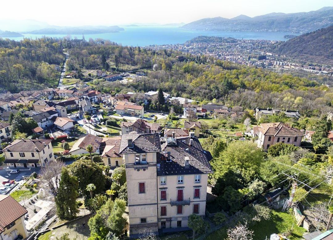 Panorama del lago a Vignone